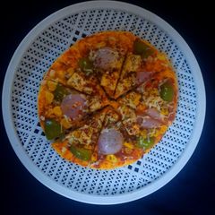 A picture of Pizza.
