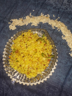 அவுல் உப்புமா(aval upma recipe in tamil) செய்முறை முக்கிய புகைப்படம்
