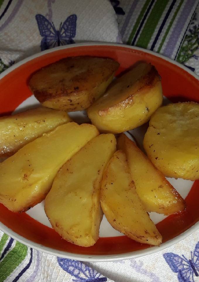 Картофель в духовке дольками