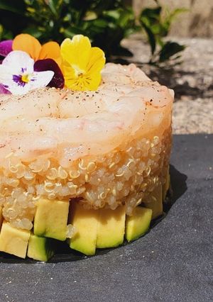 Foto di Quinoa, gamberi e avocado