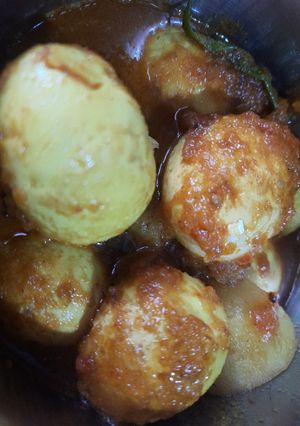 এগ কষা(egg kosha recipe in Bengali) রেসিপির প্রধান ছবি