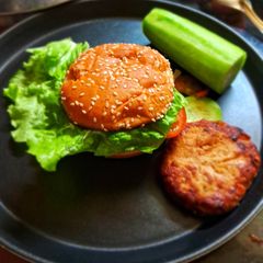 A picture of Chicken Burger.