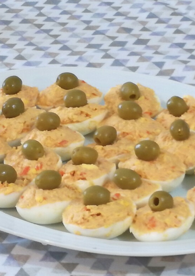 Una foto de Huevos rellenos