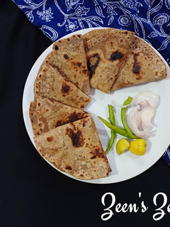 A picture of Buckwheat and Wheat Flour Rotis.