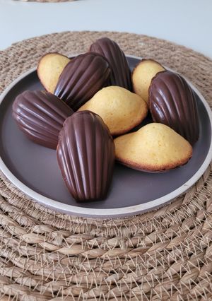Une photo de Madeleines coque en chocolat 🍫