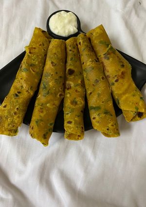 મેથી ના થેપલા (Methi na thepla recipe in Gujarati) રેસીપી મુખ્ય ફોટો