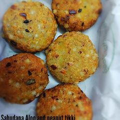 A picture of Sabudana Aloo and Peanut tikki.