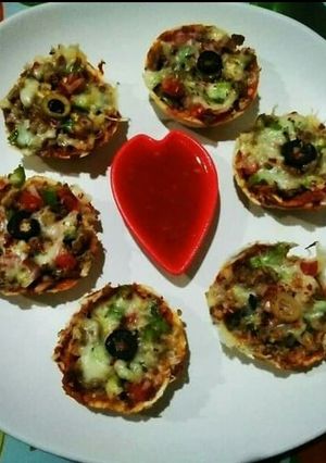 A picture of Bread Chicken pizza Muffins😋😍.