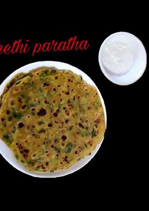 A picture of Methi paratha.