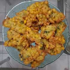 A picture of Bakwan jagung super crispy.