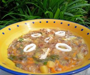 Fresh Menyajikan Bubur Manado nasi merah Yummy Mantul