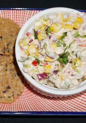 Una foto de Ensalada de atún con choclo para picoteo