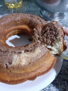 Una foto de Bizcochuelo marmolado facilísimo 😋