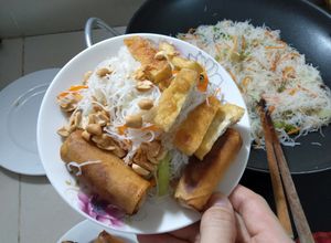 Hình của món Bún xào chay.