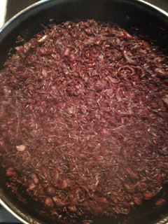 Una foto de Paella salvaje con calamar