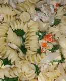Pasta Spiral Goreng dan Ayam Pedas Berkeju