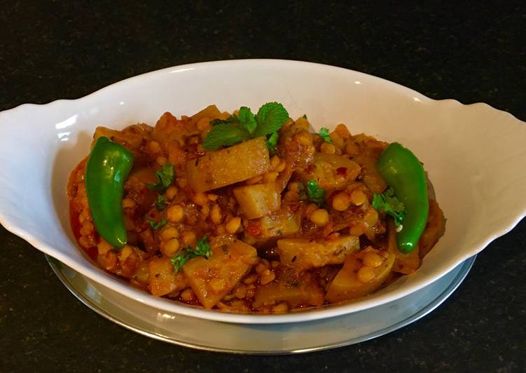 Recipe of Speedy Bottle-gourd and Bengal gram curry: (Kadu aur chana dal ki sabzi)