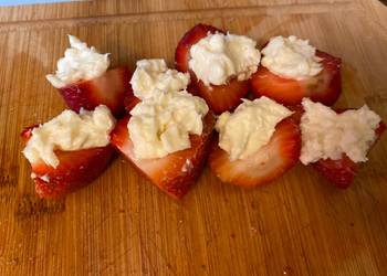 Easy Serving Recipe Deviled Strawberries Yummy