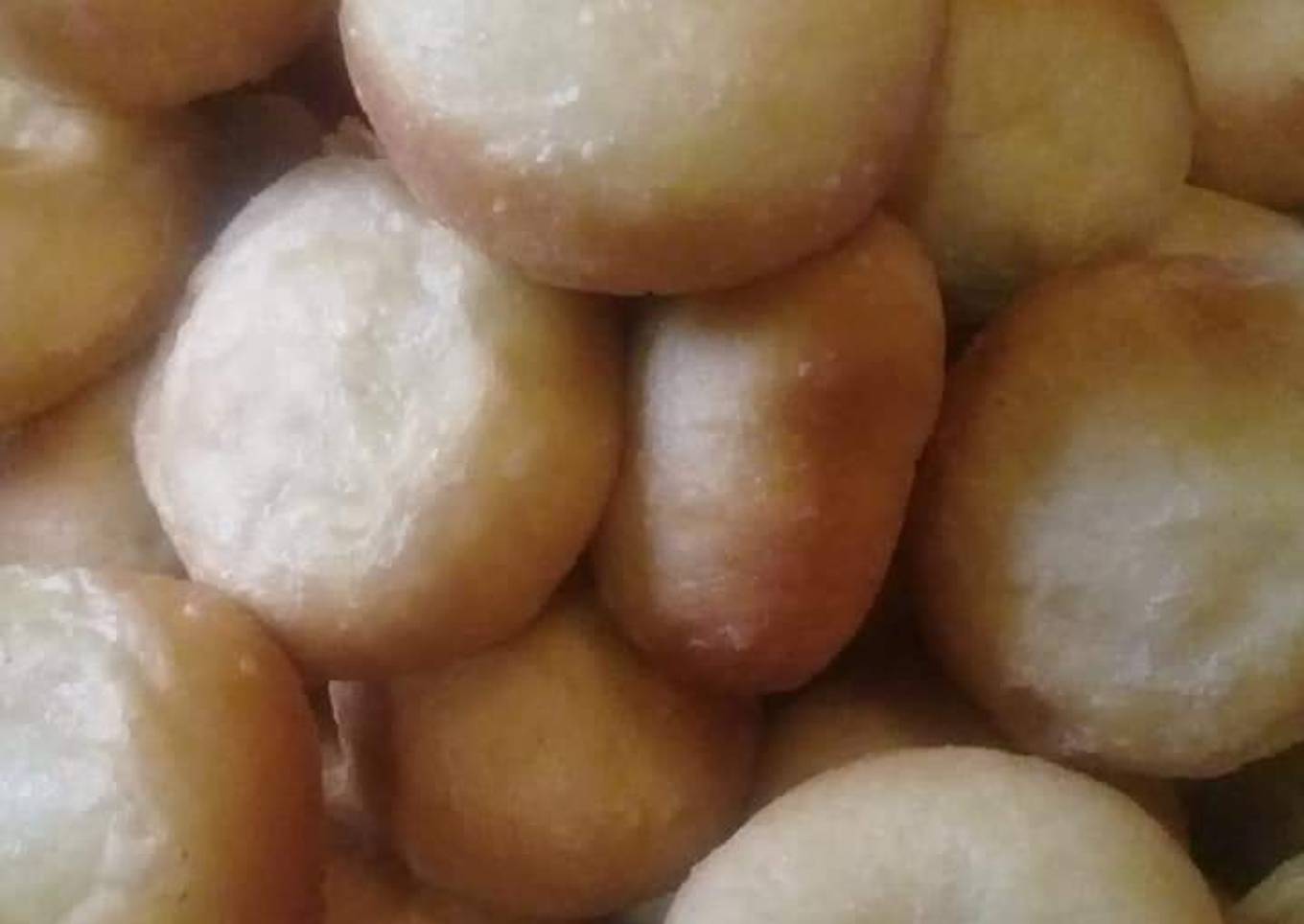 Roti goreng isi cokelat