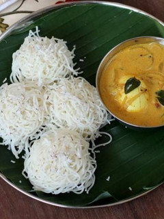 ஐயப்பாடு (கேரளா ஸ்டைரிங் ஹாப்பர்ஸ்) செய்முறை முக்கிய புகைப்படம்