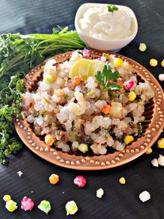 સાબુદાણા ની ખીચડી (Sabudana Khichdi Recipe In Gujarati) રેસીપી મુખ્ય ફોટો