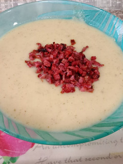 Una foto de Crema de calabacín, manzana y puerro