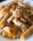 Pasta de crema de chipotle con camarones