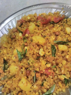 மத்தியபிதேச உணவு சாபுதானா கிச்சடி (Saaputhana KIchadi Recipe in Tamil) செய்முறை முக்கிய புகைப்படம்