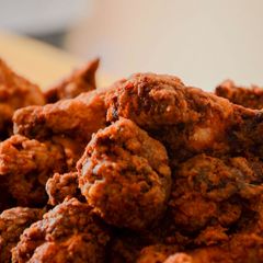 A picture of Crunchy chicken wings.