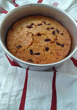 A picture of Cornflakes cranberries cake.