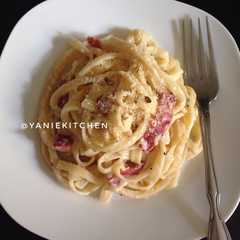 Fettuccini Carbonara রেসিপির প্রধান ছবি