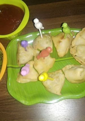 મીની સમોસા (મીની સમોસા Recipe in Gujarati) રેસીપી મુખ્ય ફોટો