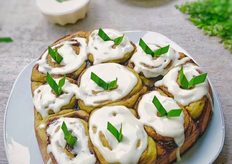 Cara Buat Cinnamon Rolls Pandan with Cream Cheese Icing Sederhana Dan Enak