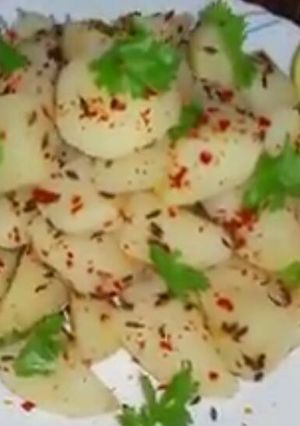 आयल फ्री जीरा आलू (Oil free jeera aloo recipe in hindi) रेसिपी मुख्य फोटो