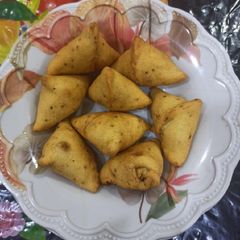 A picture of Mini dry samosa.