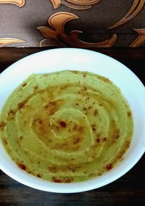 A picture of Green Chickpeas Humus.