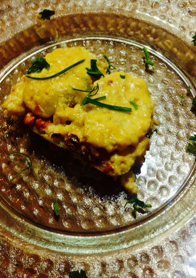 Una foto de Cachopo de patata y picadillo