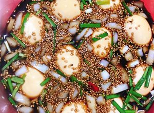 Hình của món Trứng ngâm nước tương.