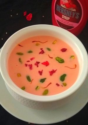 A picture of Strawberry Basundi.