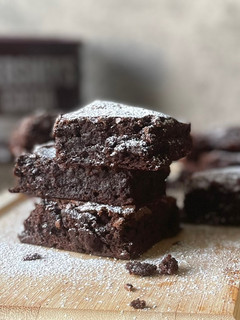 A picture of The Best Chewy Fudge Brownies Ever ! *EASY*.
