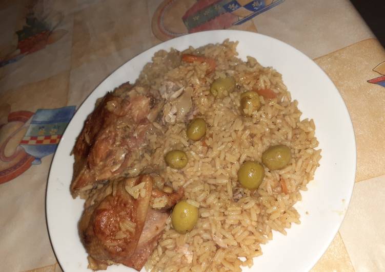 رز في قدر الضغط