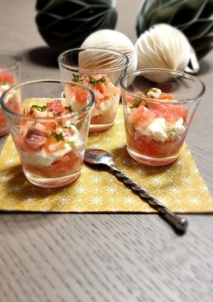 Une photo de °Verrines saumon pamplemousse et crevette°