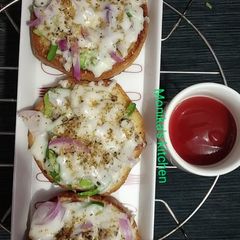 A picture of Veggies cheese toast.