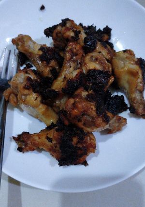 รูปของ น่องไก่ทอดและน้ำผึ้ง