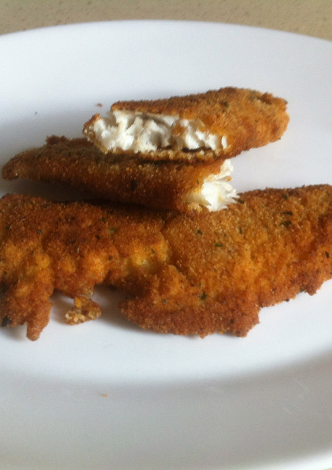 Una foto de Filetes de lubina empanados con pimentón