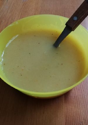 Karalábé krémleves(tejtermék mentes) recept fotója