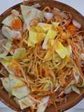 Ensalada Crujiente de Col y Brotes (Mambo Touch)