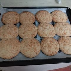 Crispy easy coconut cookies A picture of Crispy easy coconut cookies.