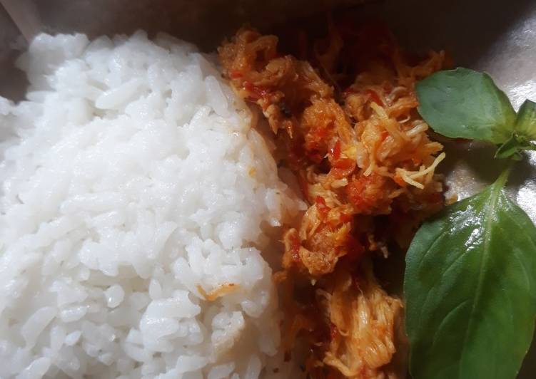 Resep Jumat berkah. Ayam suwir bumbu rica Murah Meriah, Enak Banget