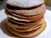 Una foto de pancakes de avena tradicional